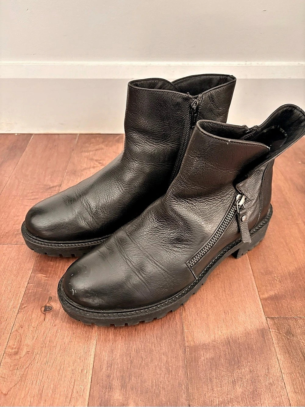 Geox Black Leather Zip Ankle Boots EU 38.5